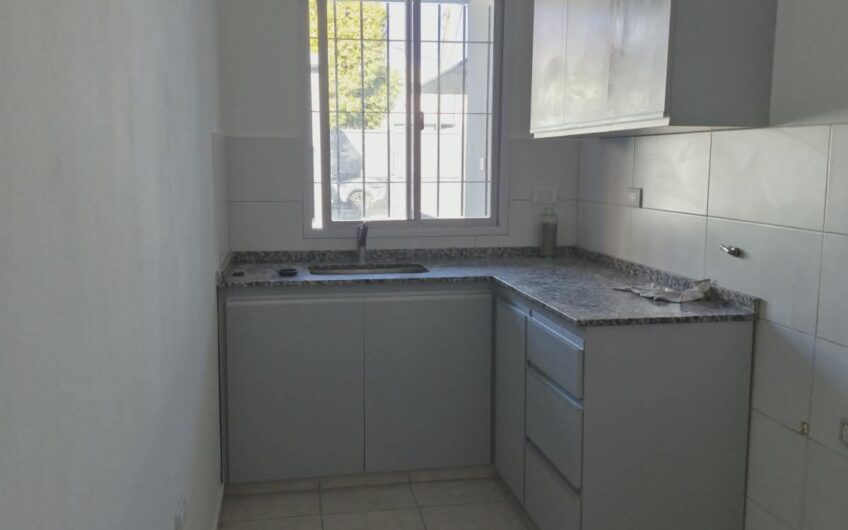 Casa en Alquiler – Barrio Cerro Chico