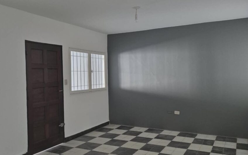 Casa en Alquiler – Barrio Cerro Chico