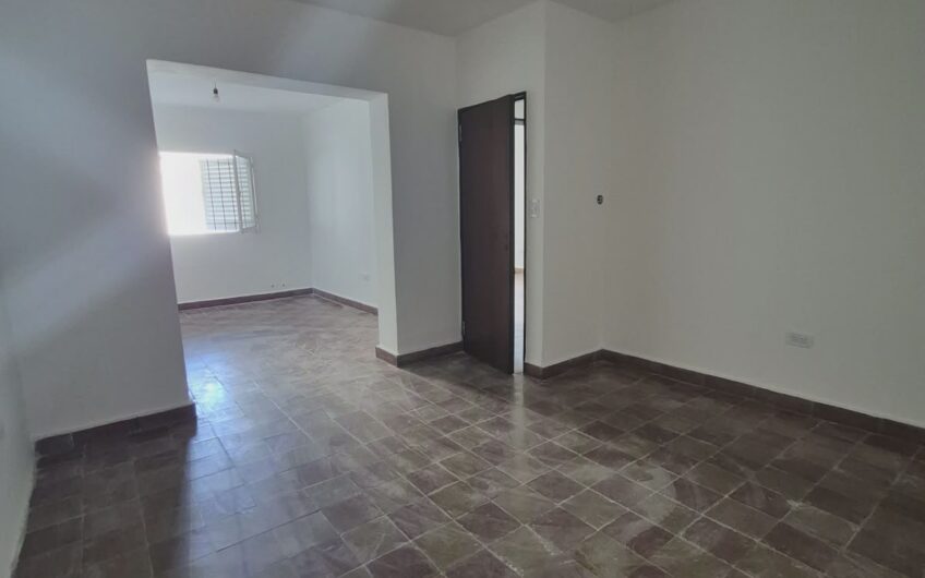 Casa en Alquiler – Barrio Cerro Chico