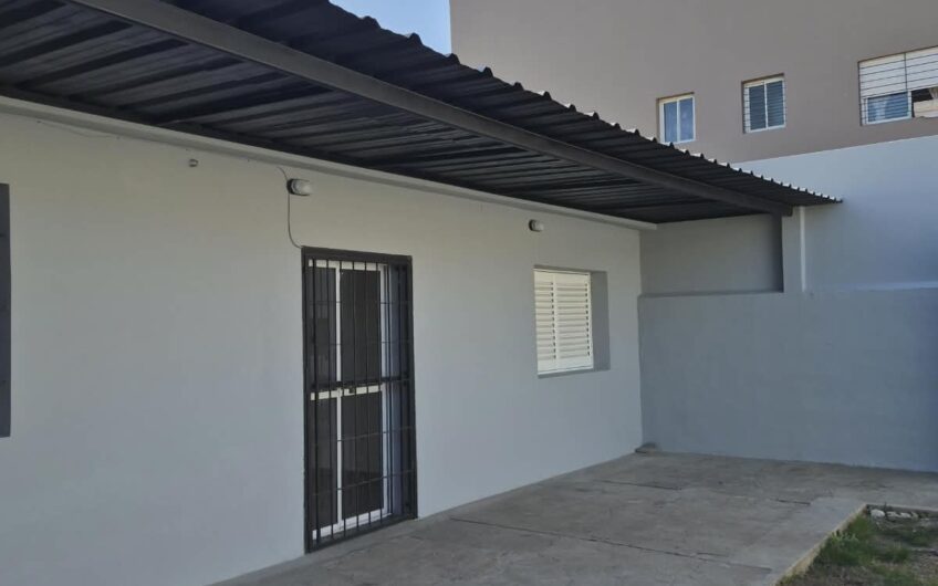 Casa en Alquiler – Barrio Cerro Chico