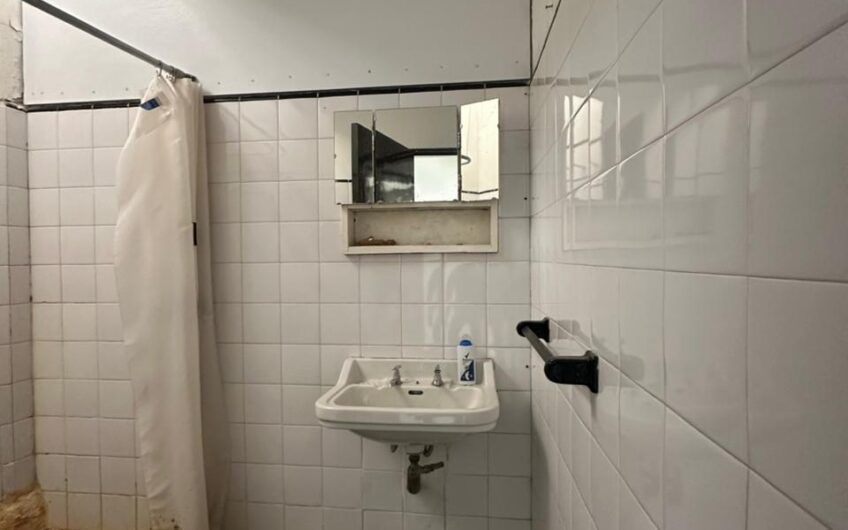 Departamento P.A. sobre Av Alem