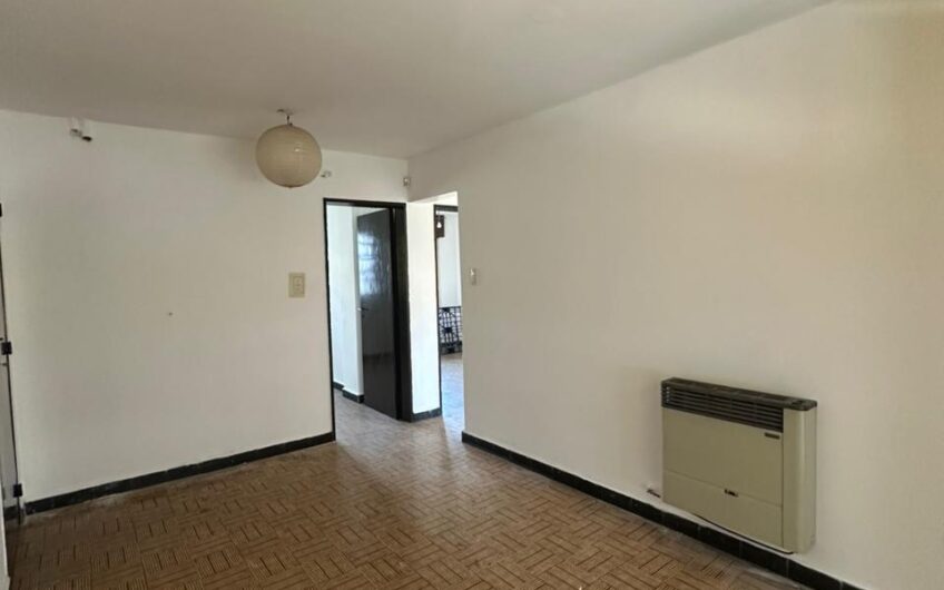 Departamento P.A. sobre Av Alem