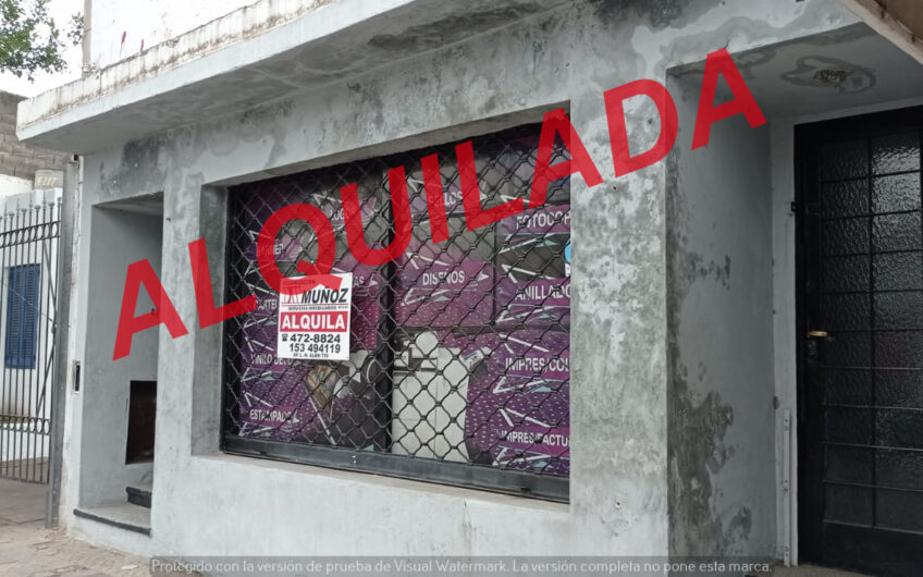 Salon comercial sobre Av Alem