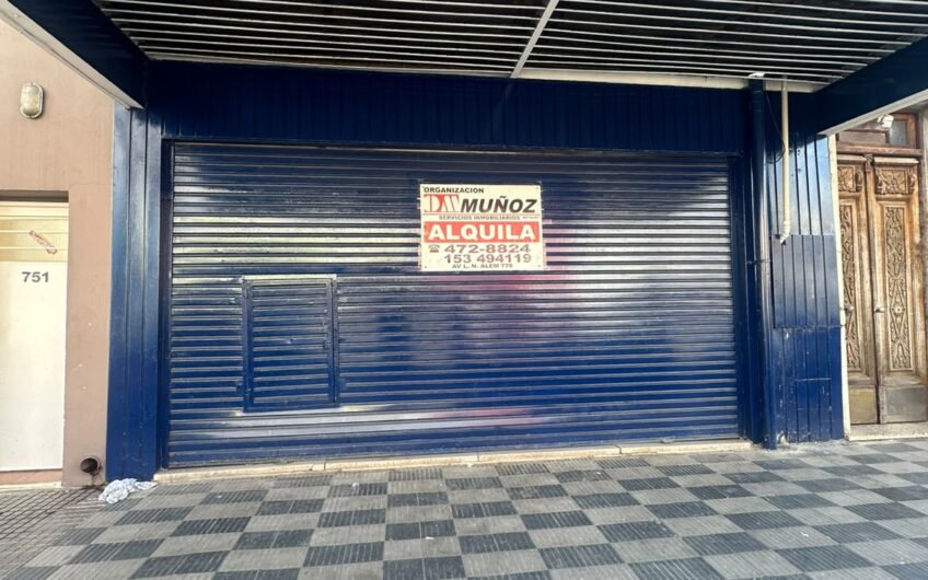 LOCAL SOBRE AV ALEM